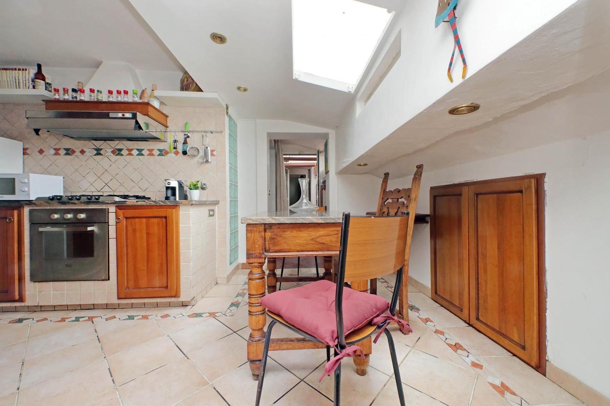 Anno Domini 120 Sqm, Large, Elegant, Near Center Roma