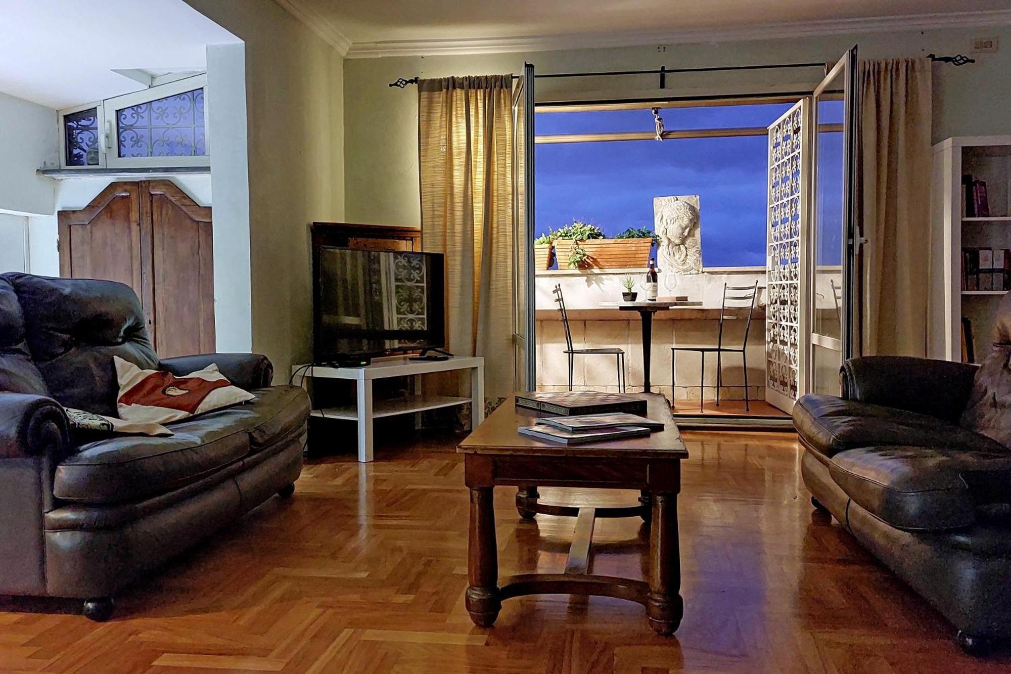Appartamento Anno Domini 120 Sqm, Large, Elegant, Near Center *