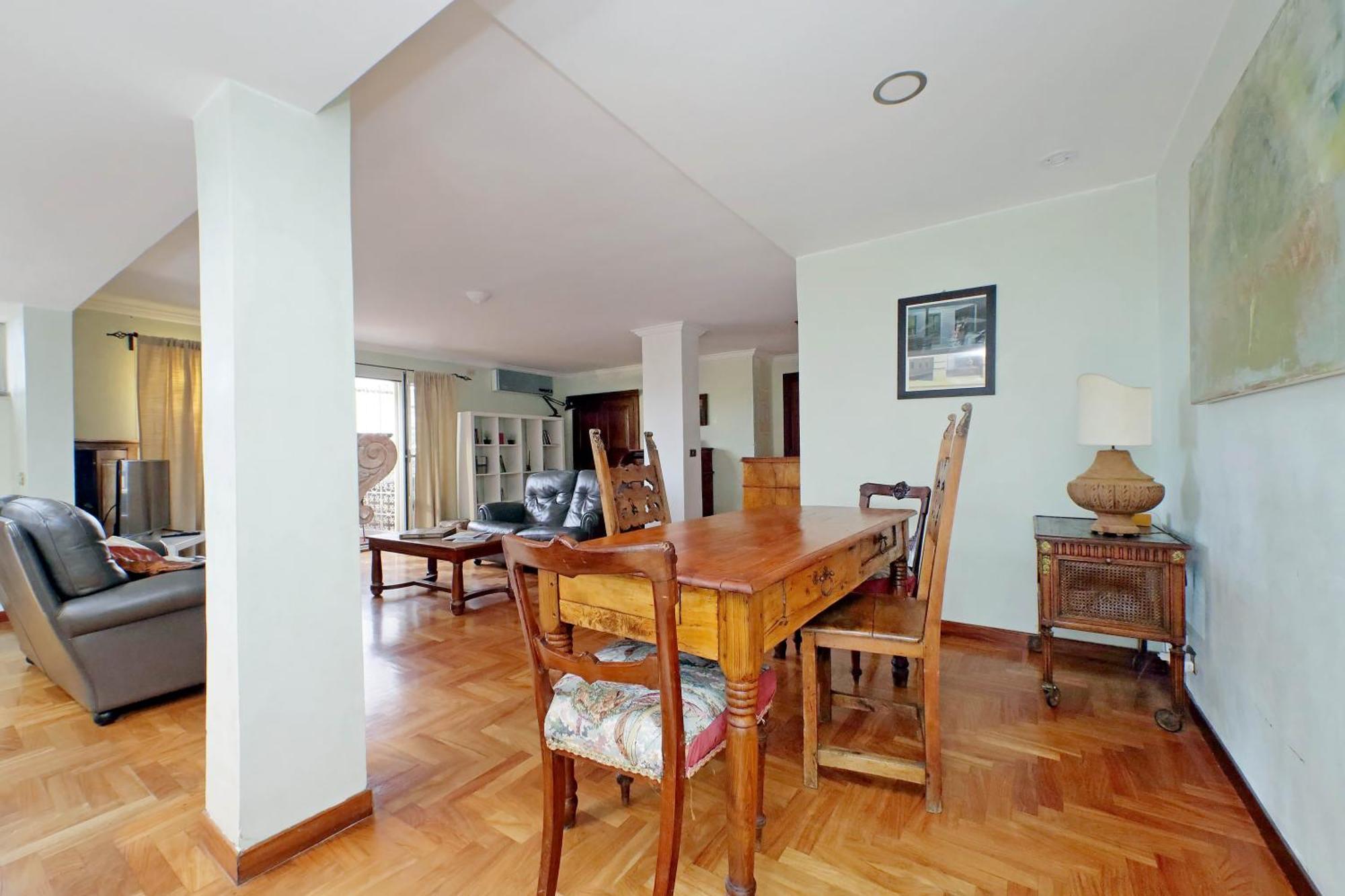Anno Domini 120 Sqm, Large, Elegant, Near Center Appartamento